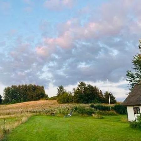 Prázdninový dům Charm Near Amidst Fields