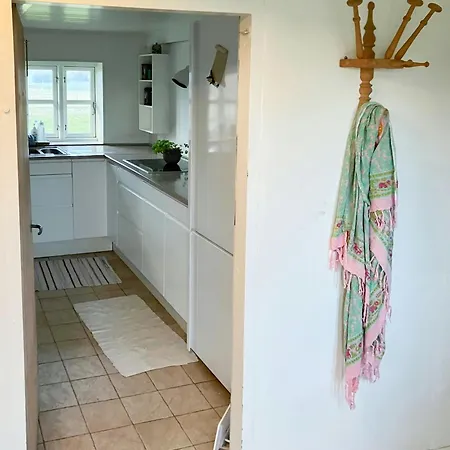 Prázdninový dům Charm Near Amidst Fields Svebolle