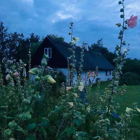 Casa vacanze Charm Near Amidst Fields *