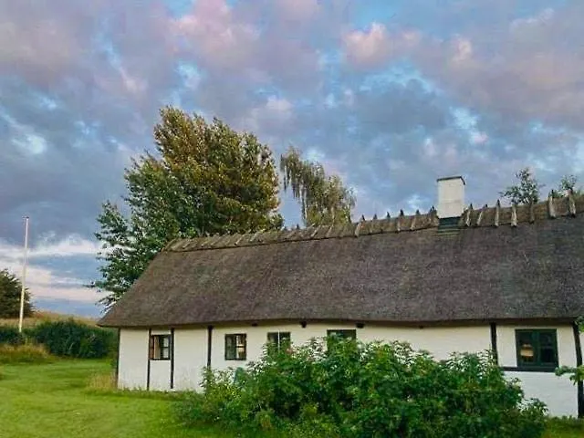 Casa vacanze Charm Near Amidst Fields *